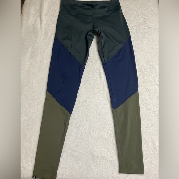 Onzie Dark Gray Leggings - Picture 1 of 7